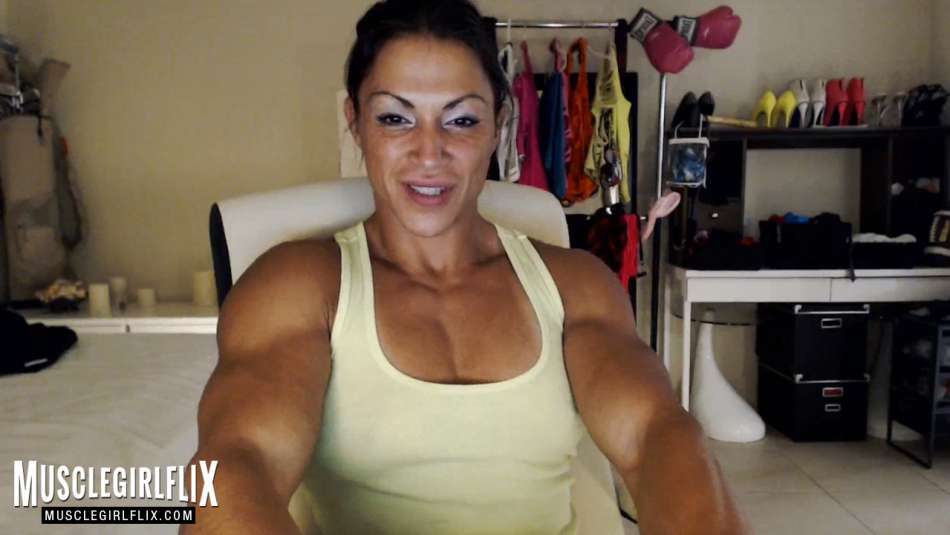 Female biceps cam