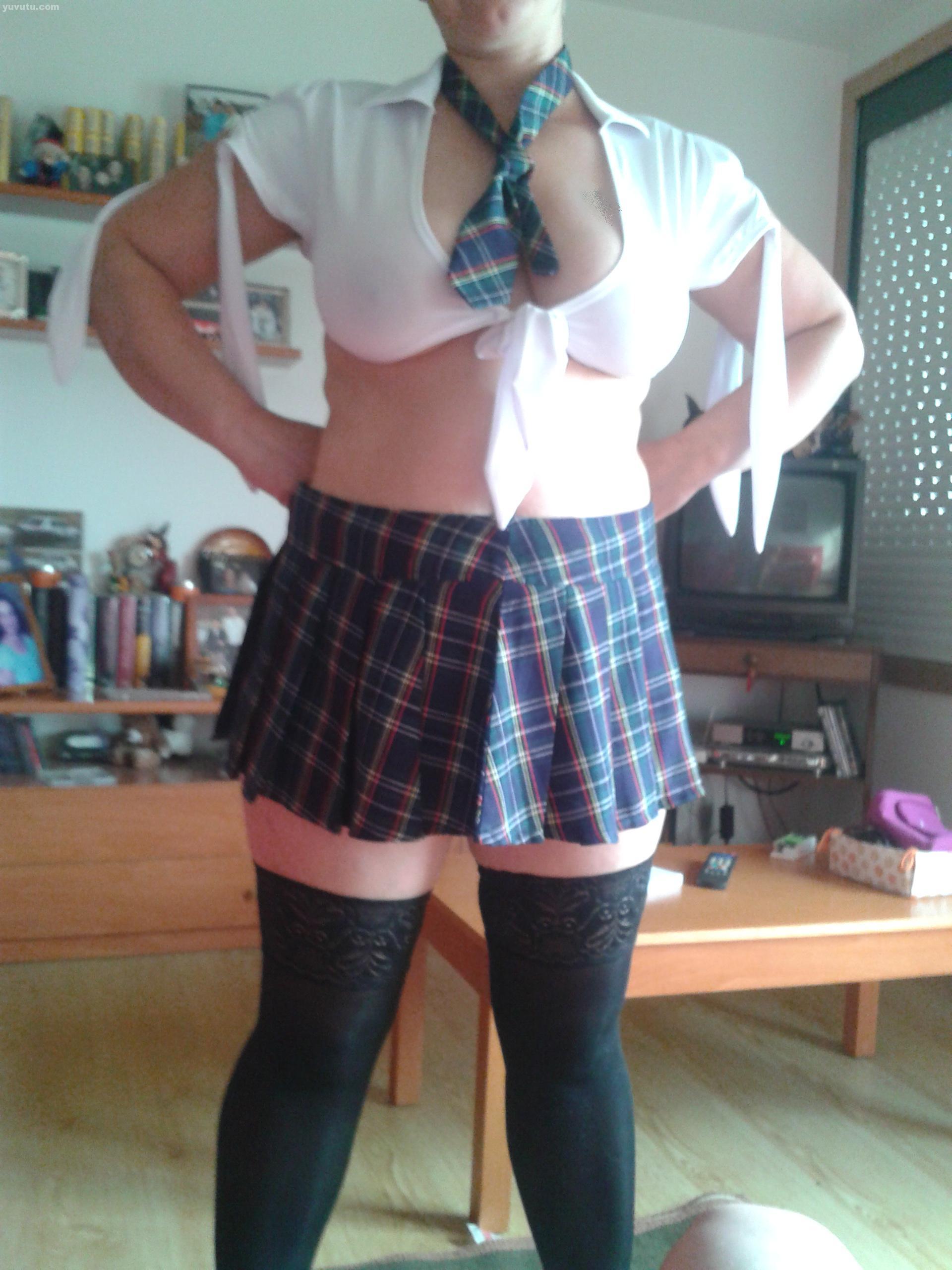 Vanilla B. reccomend colegiala skirt