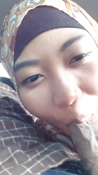 Choco recomended indonesia pacar hijab doyan sperma