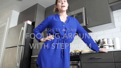 Helping step mommy kitchen taboo roleplay