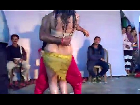 Desi girl sexy stage dance