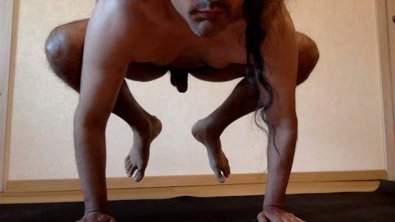 Nextdoorraw david skylar knows best yoga positions