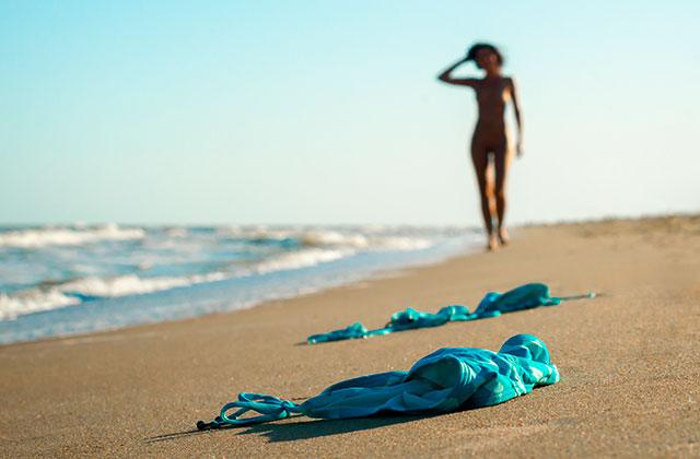Lexus reccomend real life nudists sunbathe nude beaches